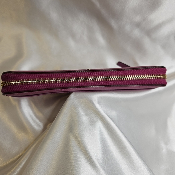 Kate Spade Zippered Clutch Wallet and Coin Fuschia - Picture 8 of 8